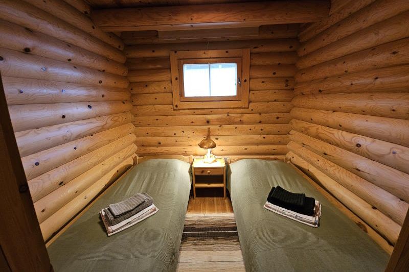 Ailo bedroom